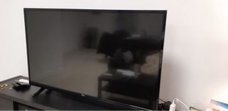 Televisor Qilive 45 pulgadas + Amazon TV Stick