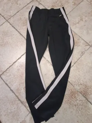 Pantalone tuta Guess donna nero e bianco