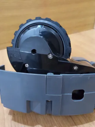 Rueda Roomba L