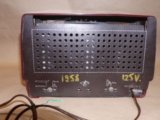 Radio Jucky Antigua Marrón/Rojo