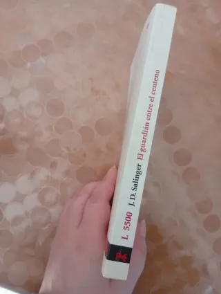 El guardián entre el centeno