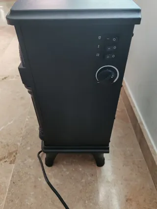 Estufa Eléctrica SilverCrest Negra