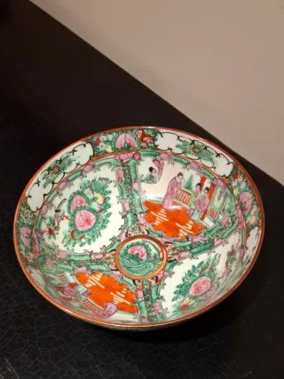 Cuenco porcelana china medallón rosa años 50