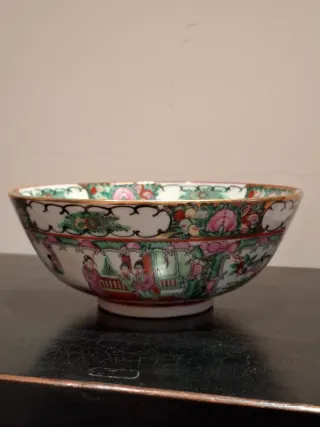 Cuenco porcelana china medallón rosa años 50