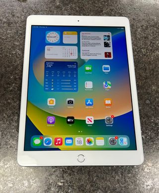 Apple iPad 7 32GB WiFi Plata