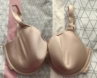 Lote 4 Sujetadores 80GG.