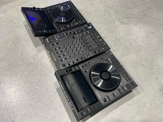 2x Denon DJ SC5000 + X1850 + Decksavers