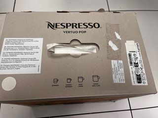 Macchina da caffè Nespresso Vertuo Pop di Krups, nuova e mai usata