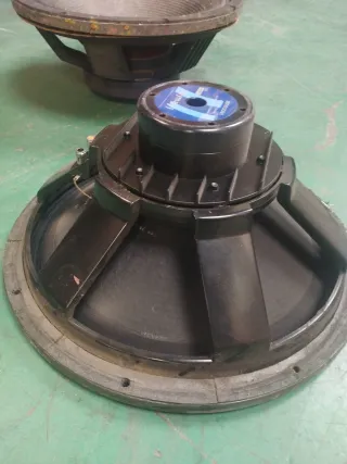 Altavoz Beyma 18p1000nd