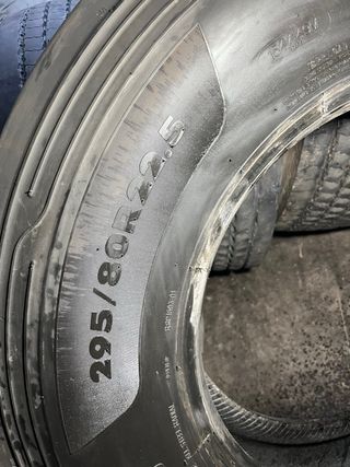 Neumático 295/80 R22.5 Giti