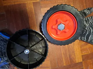 Desbrozadora con ruedas (sin baterías)