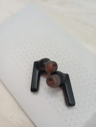 JBL Auriculares inalámbricos Bluetooth TUNE230NC