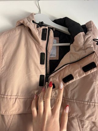 Chaqueta Pull and Bear rosa