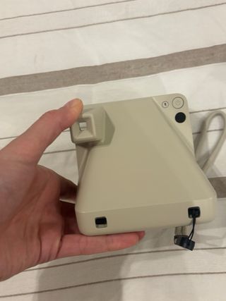 Cámara Polaroid Now Gen 3 Beige/Blanca