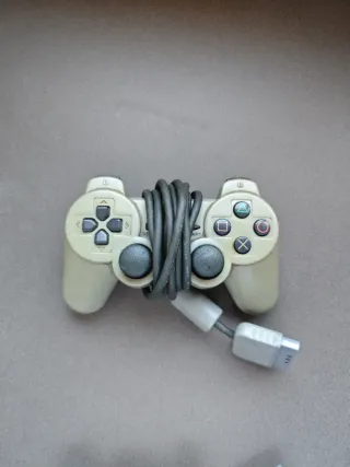 Consola PS2 Sony Negra + 3 Mandos