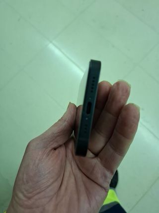 iPhone 16e Negro 256GB