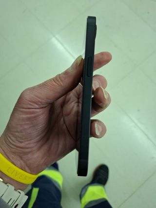 iPhone 16e Negro 256GB