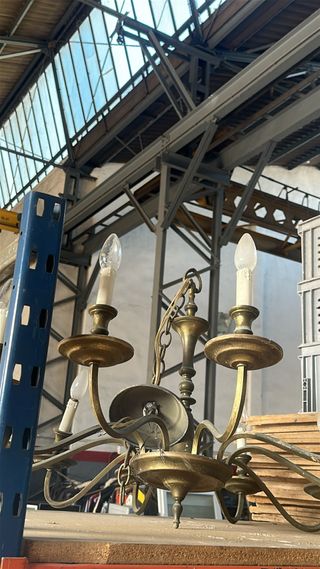 Lámpara antigua de latón