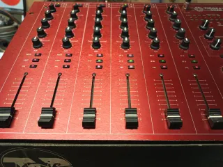 Formula Sound FSM-600 Mesa Mezclas