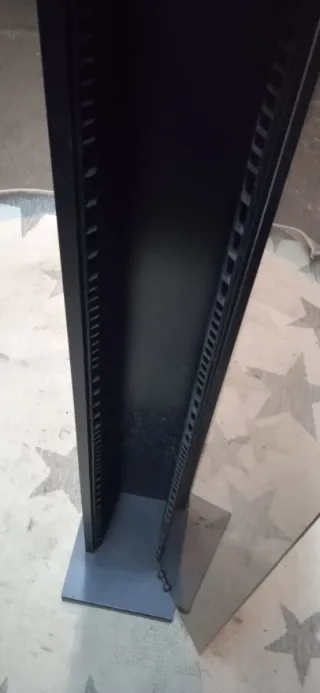 Mueble archivador CD cristal y metal