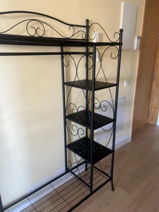 Estantería perchero