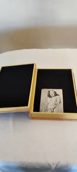 Caja libro madera diseño cine Casablanca