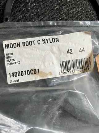 Moon Boot neri