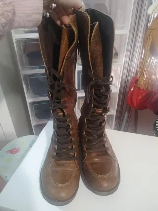 Botas de cordones talla 41