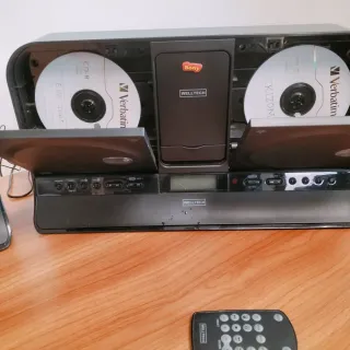 Reproductor CD y Radio Welltech Negro