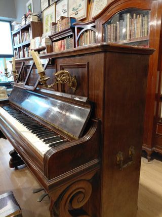 Piano Érard antiguo