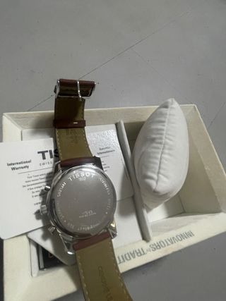 Reloj Tissot Negro y Plateado