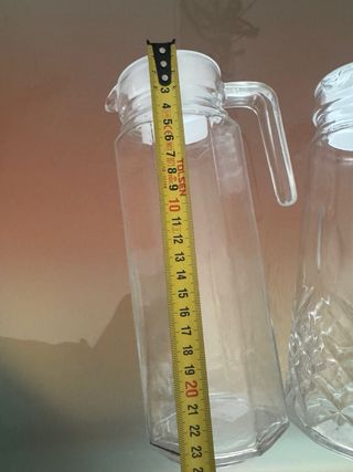 Jarras de agua con tapa (2 unidades)