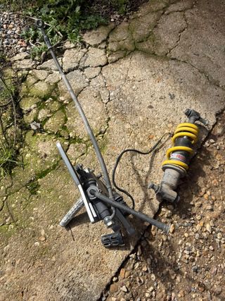 Bomba freno y amortiguador TZR Ed. Especial VLROSI