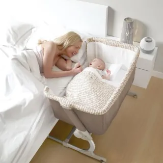 Cuna colecho Jané Babyside estrellas