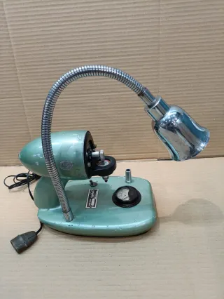 Antigua Máquina para coser medias