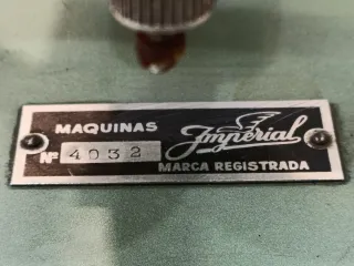 Antigua Máquina para coser medias