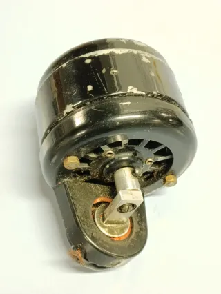 Antigua Máquina para coser medias