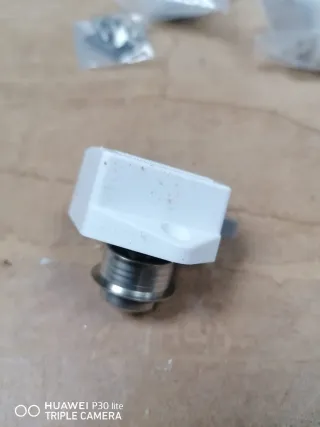 Cerradura con tirador SMEZIL