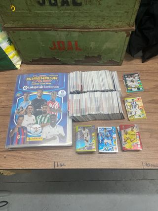 Álbum Adrenalyn XL LaLiga 22/23 + 1000 cromos mas