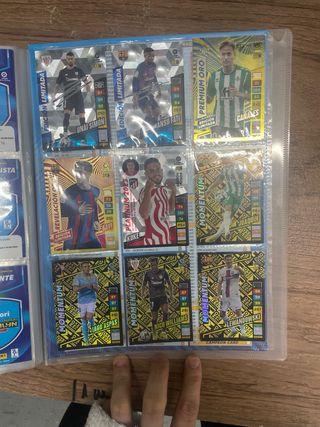 Álbum Adrenalyn XL LaLiga 22/23 + 1000 cromos mas