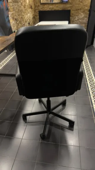 Silla giratoria IKEA RENBERGET Negra - NUEVA