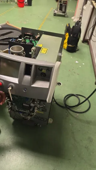 Buscamos 5 electronicos ingenieros y tecnicos