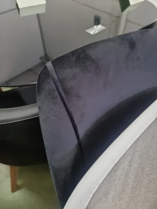 Mesa y 4 Sillas de terciopelo