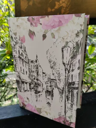 Scatola-libro (casa bambole decorata)