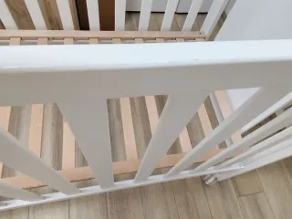 Cuna de bebe marca Micuna