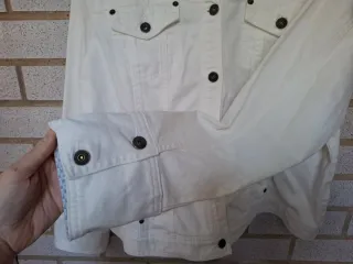 Chaqueta vaquera blanca
