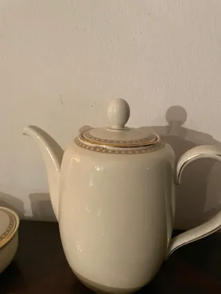 Juego de té de porcelana