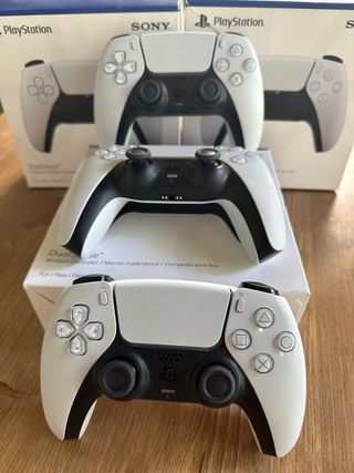 3 Mandos DualSense PS5 Sony Nuevos 50 eur unidad