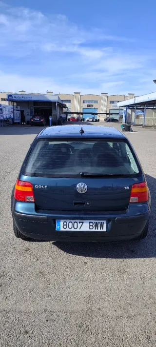 Volkswagen Golf 1.6 16v 105cv 2002