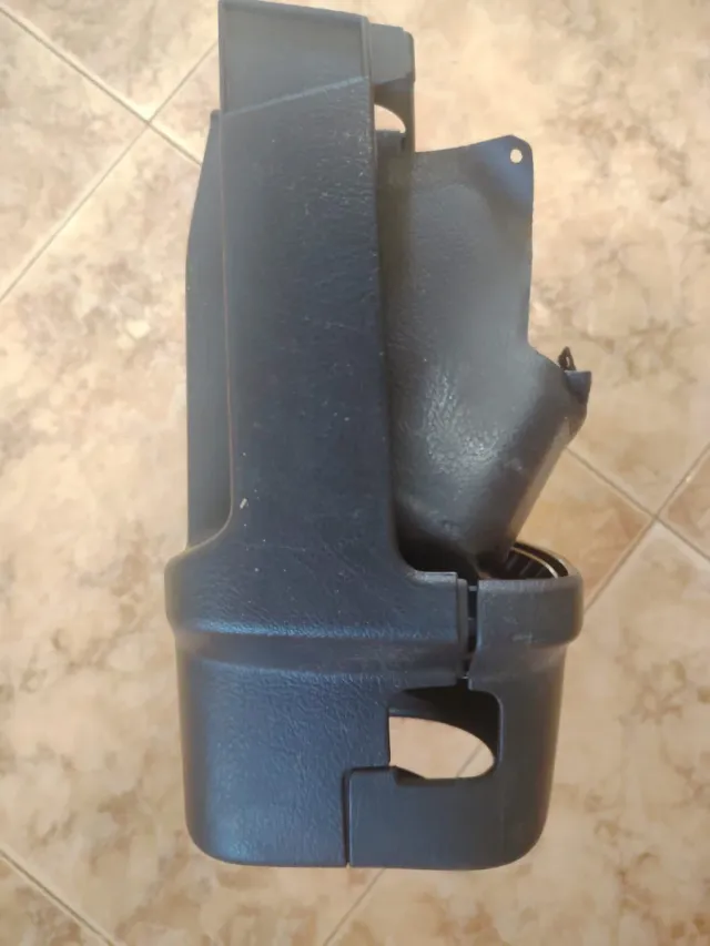 Moldura Columna Dirección Peugeot 207 año 2007